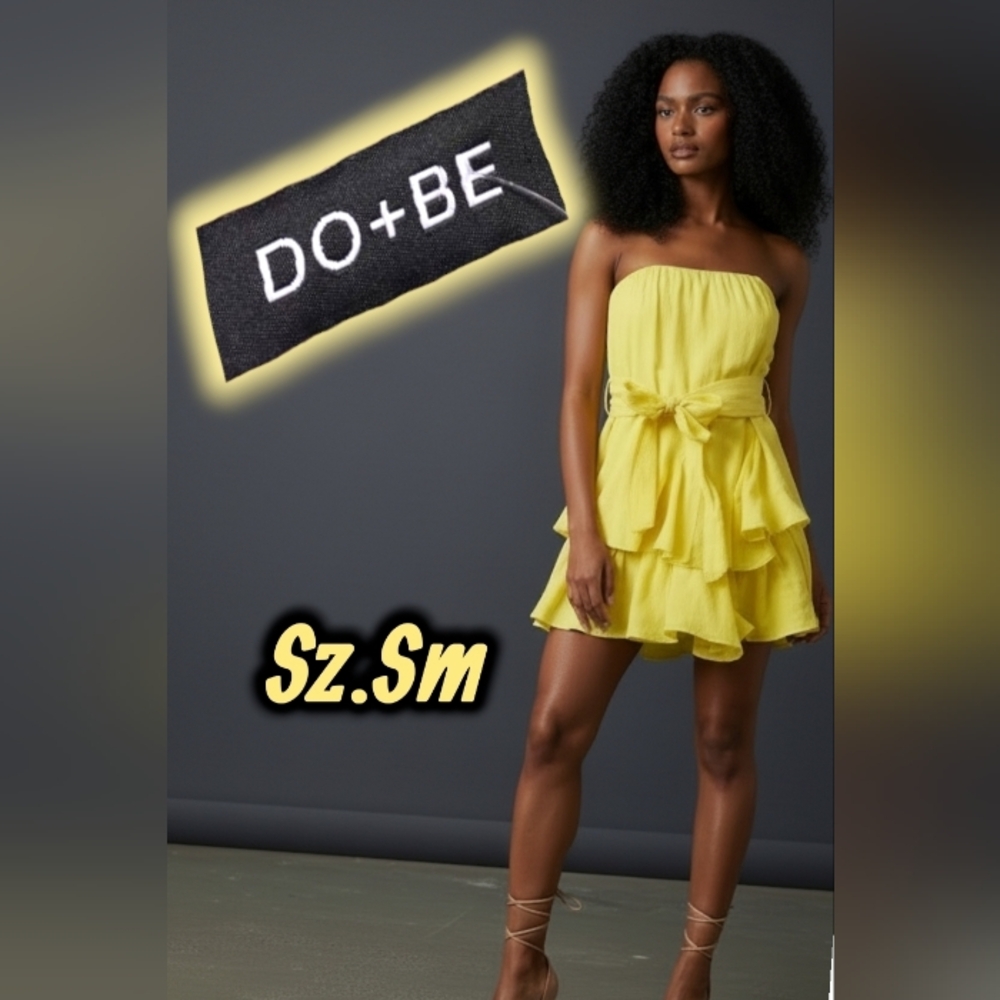 DO+BE Strapless Yellow Flowy Romper Sz. Sml